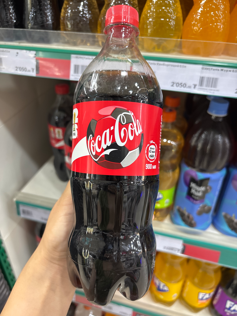 Coca cola 0.9л